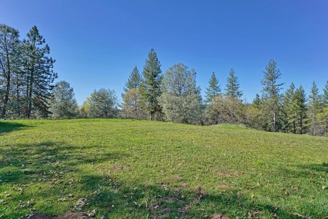 6261 Grizzly Flat Rd, Somerset, CA 95684