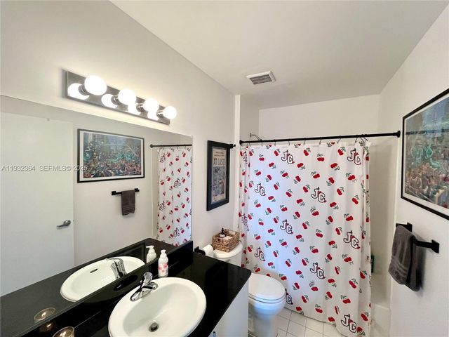 444 NE 30th St 702, Miami, FL 33137