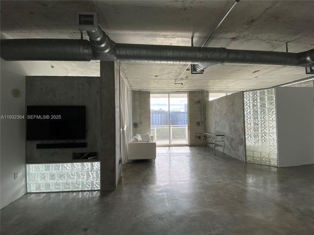 444 NE 30th St 702, Miami, FL 33137