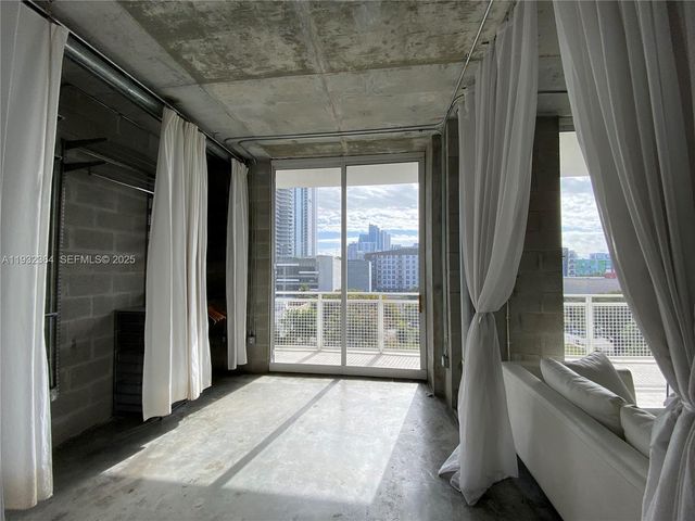 444 NE 30th St 702, Miami, FL 33137