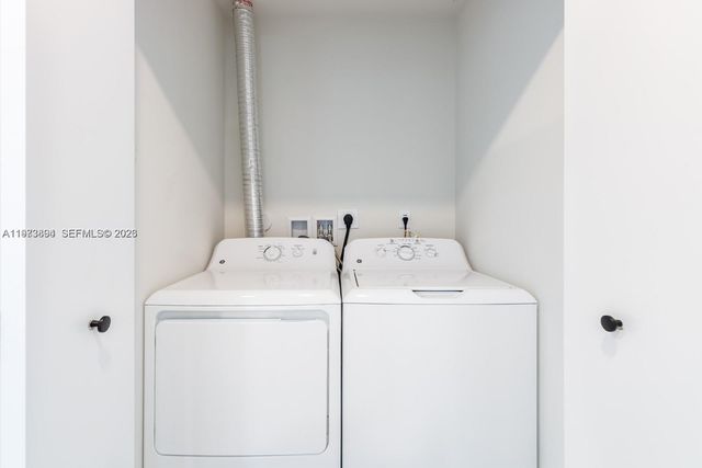 2505 NE 193rd St 4116, Miami, FL 33180