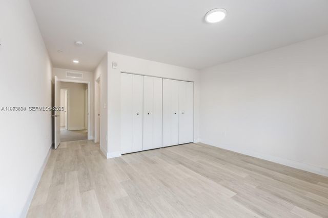 2505 NE 193rd St 4116, Miami, FL 33180