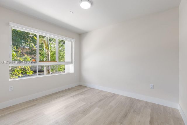 2505 NE 193rd St 4116, Miami, FL 33180