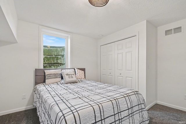 30557 Gregory Drive, Elkhart, IN 46516