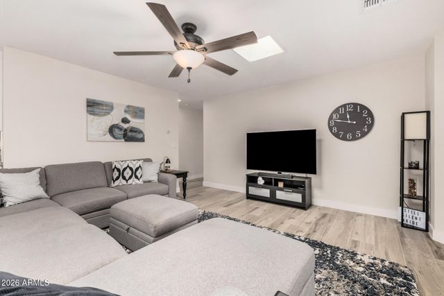 10914 W SARATOGA Circle, Sun City, AZ 85351