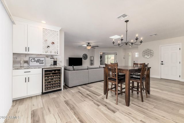 10914 W SARATOGA Circle, Sun City, AZ 85351