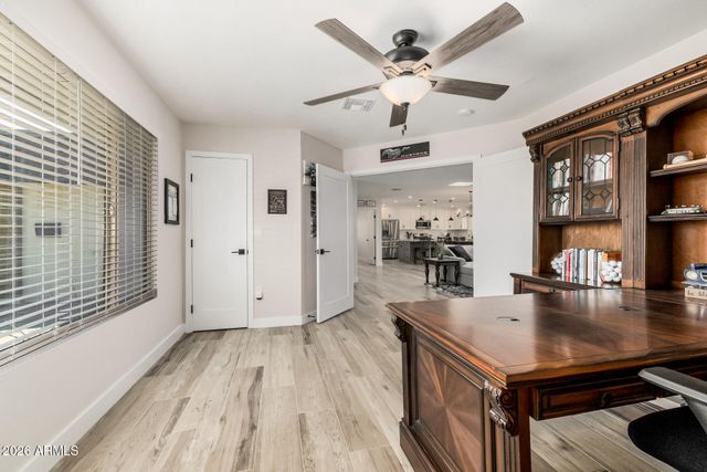 10914 W SARATOGA Circle, Sun City, AZ 85351