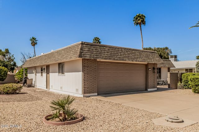 10914 W SARATOGA Circle, Sun City, AZ 85351