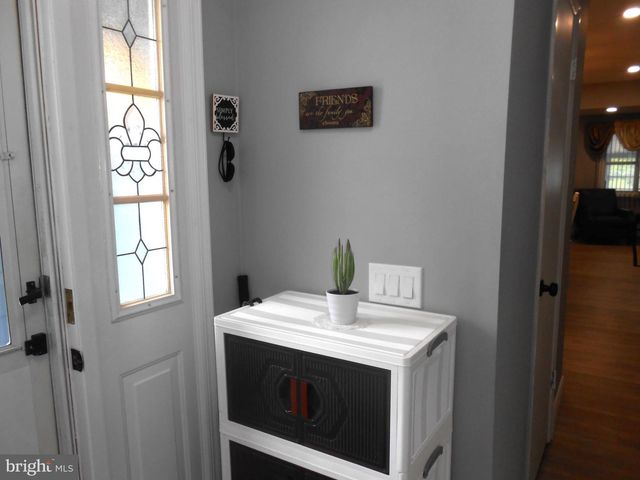 46 WOODSTOCK DR, Toms River, NJ 08757