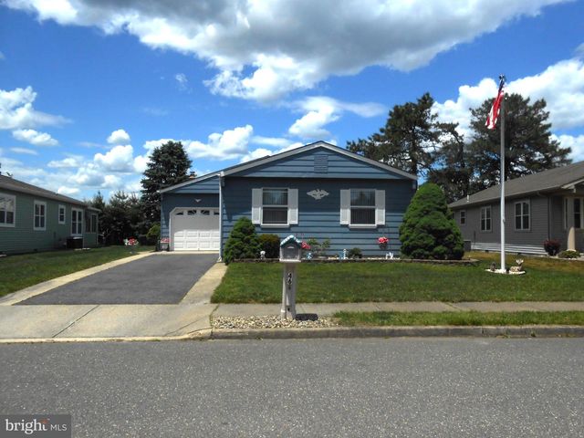 46 WOODSTOCK DR, Toms River, NJ 08757