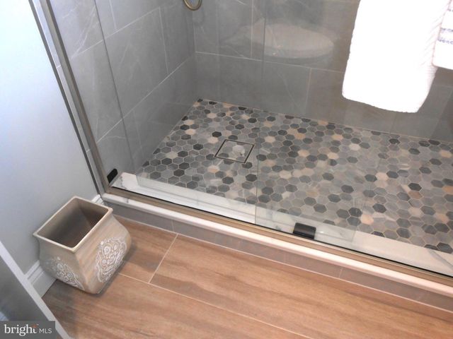 46 WOODSTOCK DR, Toms River, NJ 08757