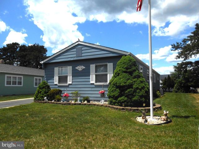 46 WOODSTOCK DR, Toms River, NJ 08757