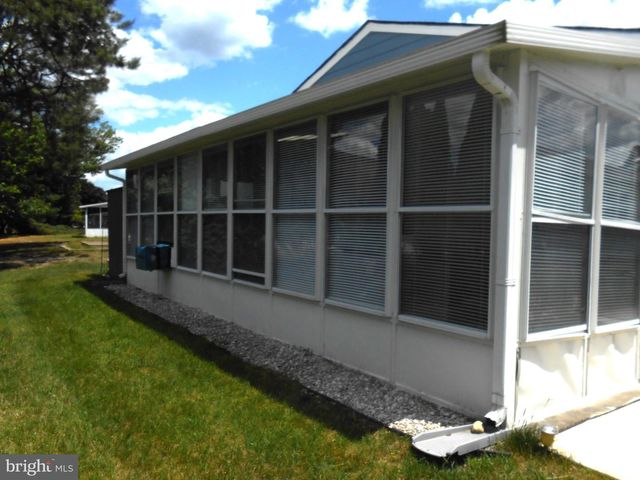 46 WOODSTOCK DR, Toms River, NJ 08757