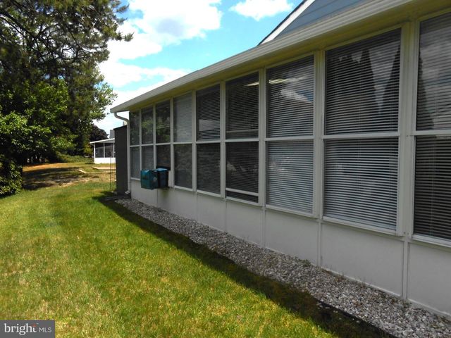 46 WOODSTOCK DR, Toms River, NJ 08757