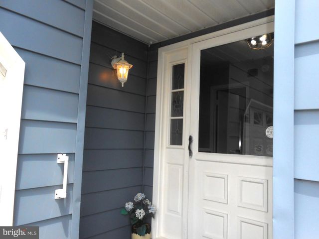 46 WOODSTOCK DR, Toms River, NJ 08757