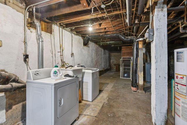 1049 7th Street W, Saint Paul, MN 55102