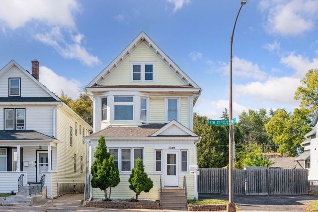 1049 7th Street W, Saint Paul, MN 55102