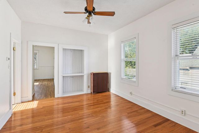 1049 7th Street W, Saint Paul, MN 55102