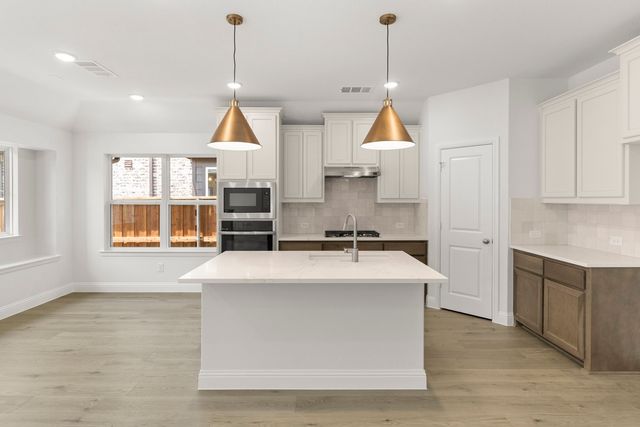 944 Lost Mine Trail, Little Elm, TX 75068
