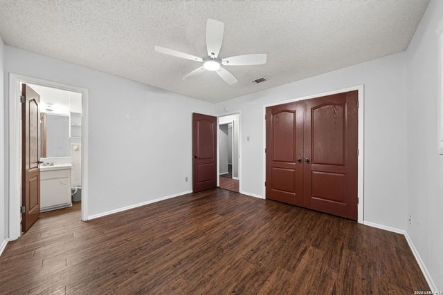 138 Bobolink Dr, New Braunfels, TX 78130