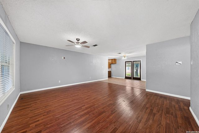 138 Bobolink Dr, New Braunfels, TX 78130