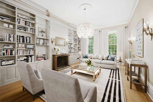 26 WASHINGTON Square N, New York City, NY 10011