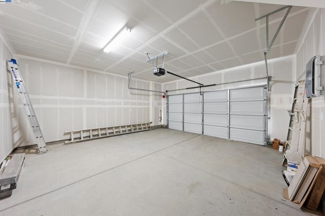 1300 Sunningdale Lane, Fairfield, CA 94533