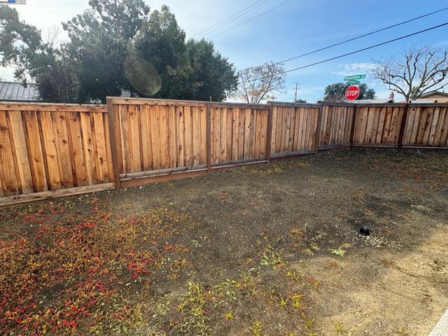 1300 Sunningdale Lane, Fairfield, CA 94533