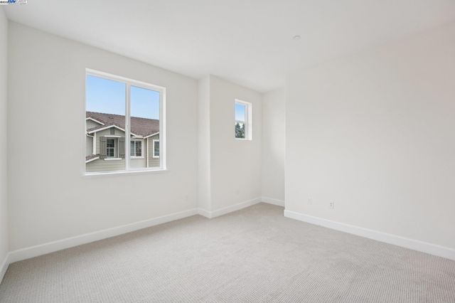 1300 Sunningdale Lane, Fairfield, CA 94533