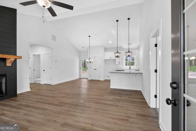 321 Relay Road, Silver Creek, GA 30173