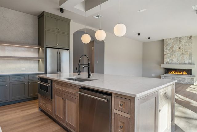 116 Pinnacle Club Drive, Mabank, TX 75156