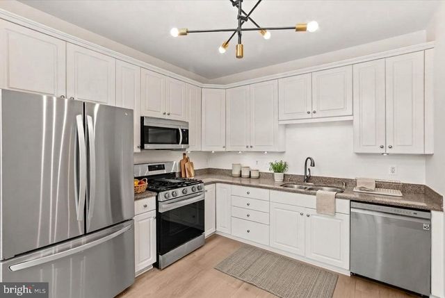 10524 JAMES WREN WAY, Fairfax, VA 22030