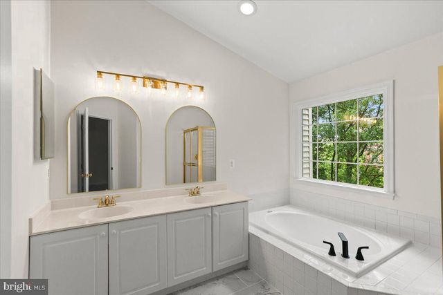 10524 JAMES WREN WAY, Fairfax, VA 22030