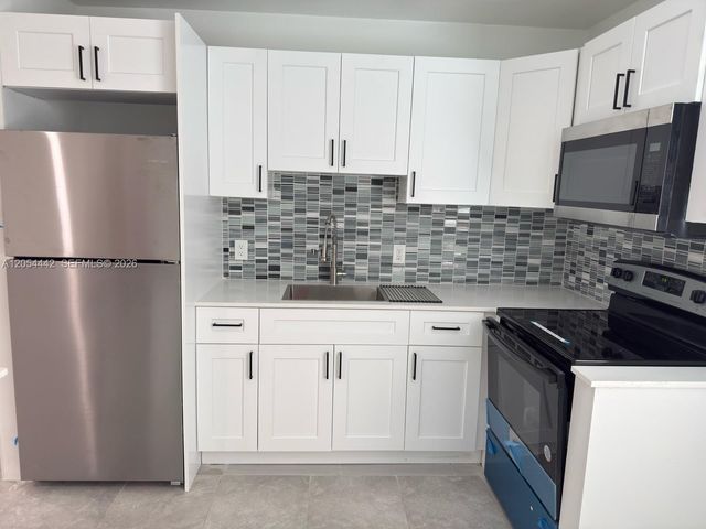 1838 Mckinley St 3, Hollywood, FL 33020