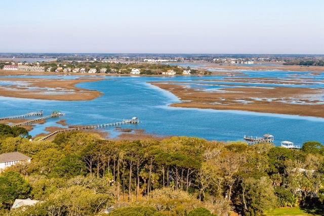 1019 Seacrest Lane, Folly Beach, SC 29439
