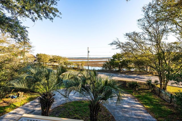 1019 Seacrest Lane, Folly Beach, SC 29439