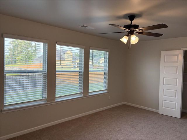 200 Darien Drive, Senoia, GA 30276