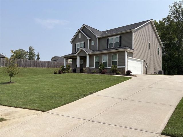 200 Darien Drive, Senoia, GA 30276