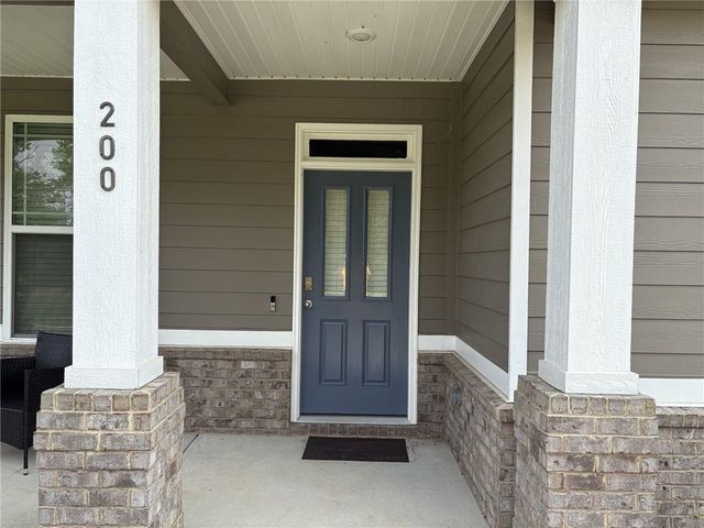 200 Darien Drive, Senoia, GA 30276