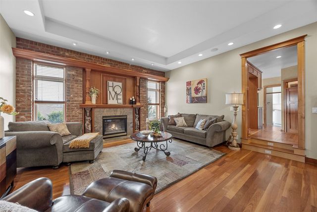 2661 Mulberry Court, Marion, IA 52302