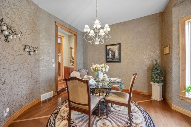 2661 Mulberry Court, Marion, IA 52302