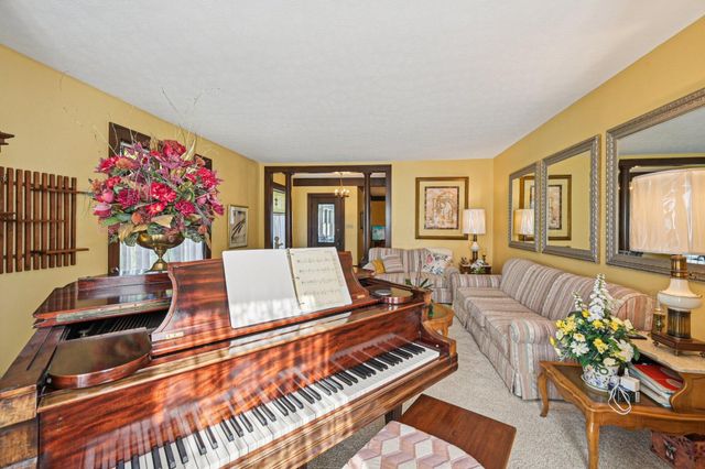 733 S State Route 605, Sunbury, OH 43074