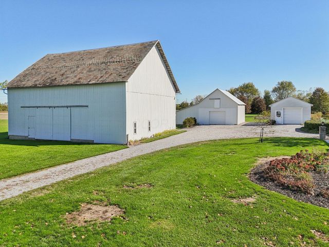 733 S State Route 605, Sunbury, OH 43074