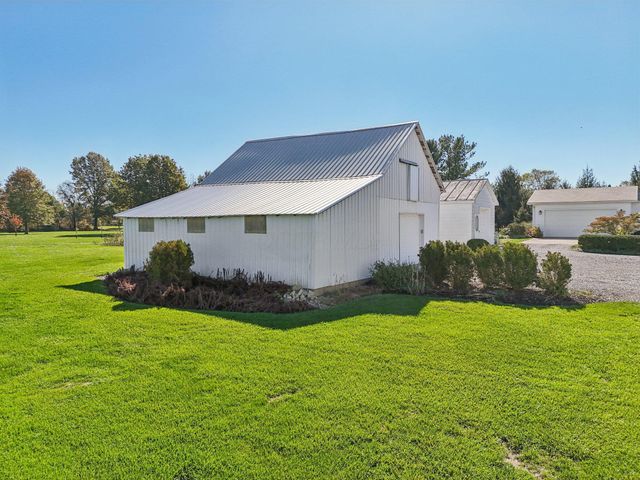 733 S State Route 605, Sunbury, OH 43074