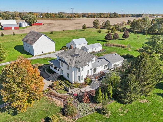 733 S State Route 605, Sunbury, OH 43074