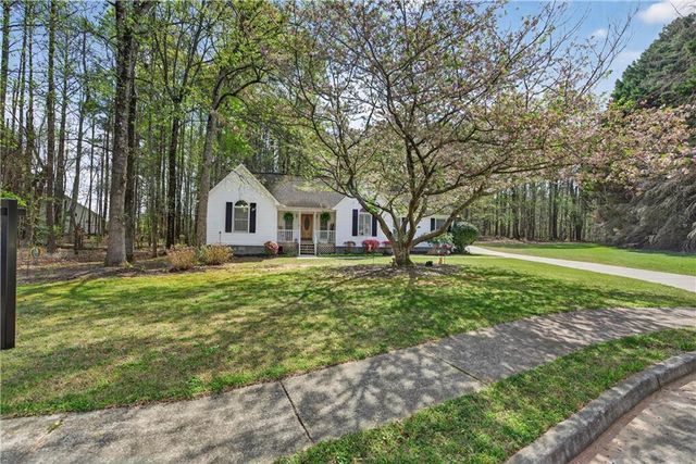 182 Suwanee Court, Senoia, GA 30276