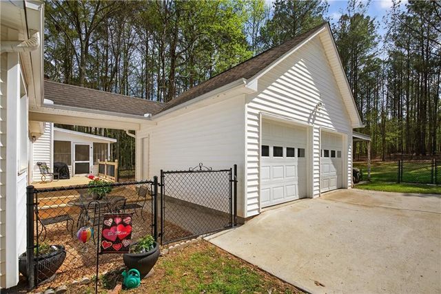 182 Suwanee Court, Senoia, GA 30276