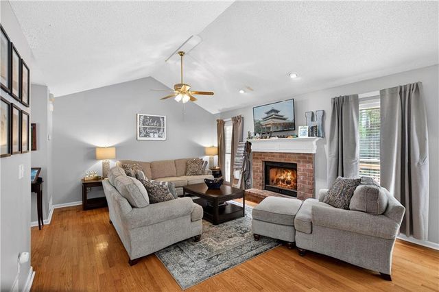182 Suwanee Court, Senoia, GA 30276