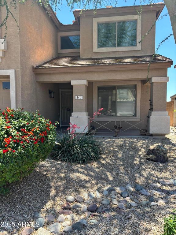 2411 W LUCIA Drive, Phoenix, AZ 85085 — photo 3