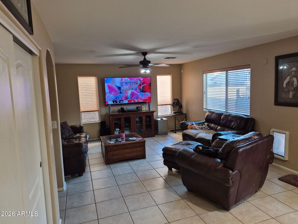 2411 W LUCIA Drive, Phoenix, AZ 85085 — photo 4